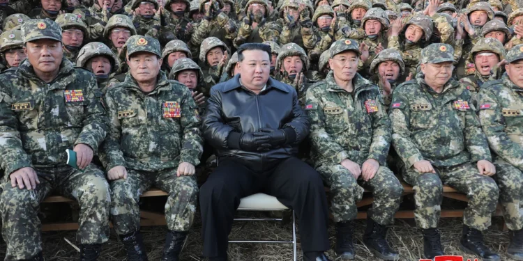 كوريا الشمالية ترسل مزيدا من القوات للقتال إلى جانب روسيا