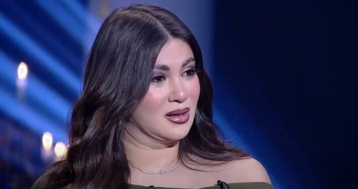 هدى الإتربي تنهار على الهواء.. خطيبها السبب (فيديو)