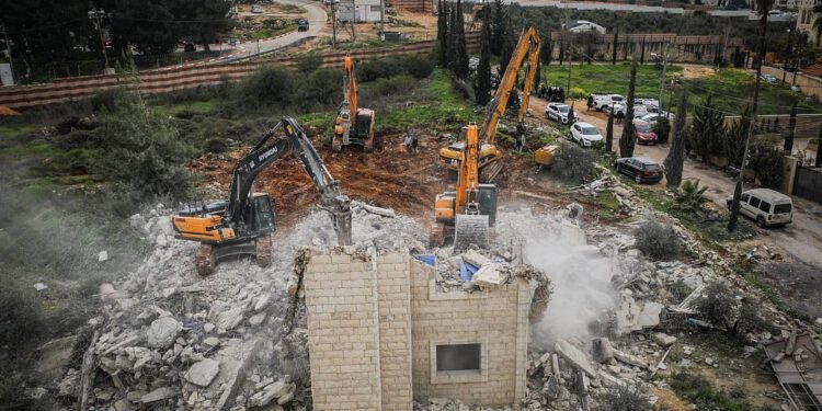 هدم إسرائيل لمنازل الفلسطينيين في القدس يسجل رقما قياسيا