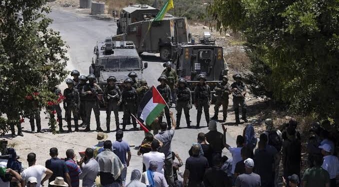 تداعيات ما يجري في قطاع غزة على الضفة الغربية واستقرارها