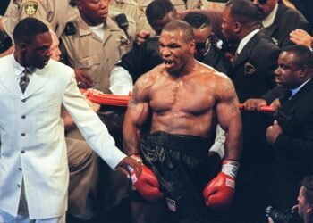 mike tyson reacts disqualified end 622121760