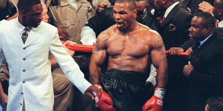 الملاكم الأكثر شراسة.. حقيقة خوف “تايسون” من مواجهة “فورمان”