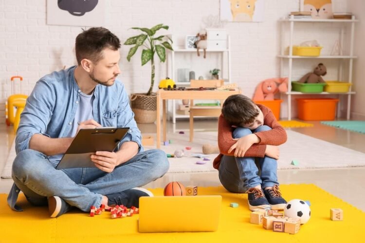 7 علامات تدل على إصابة طفلك بـ التوحد؟