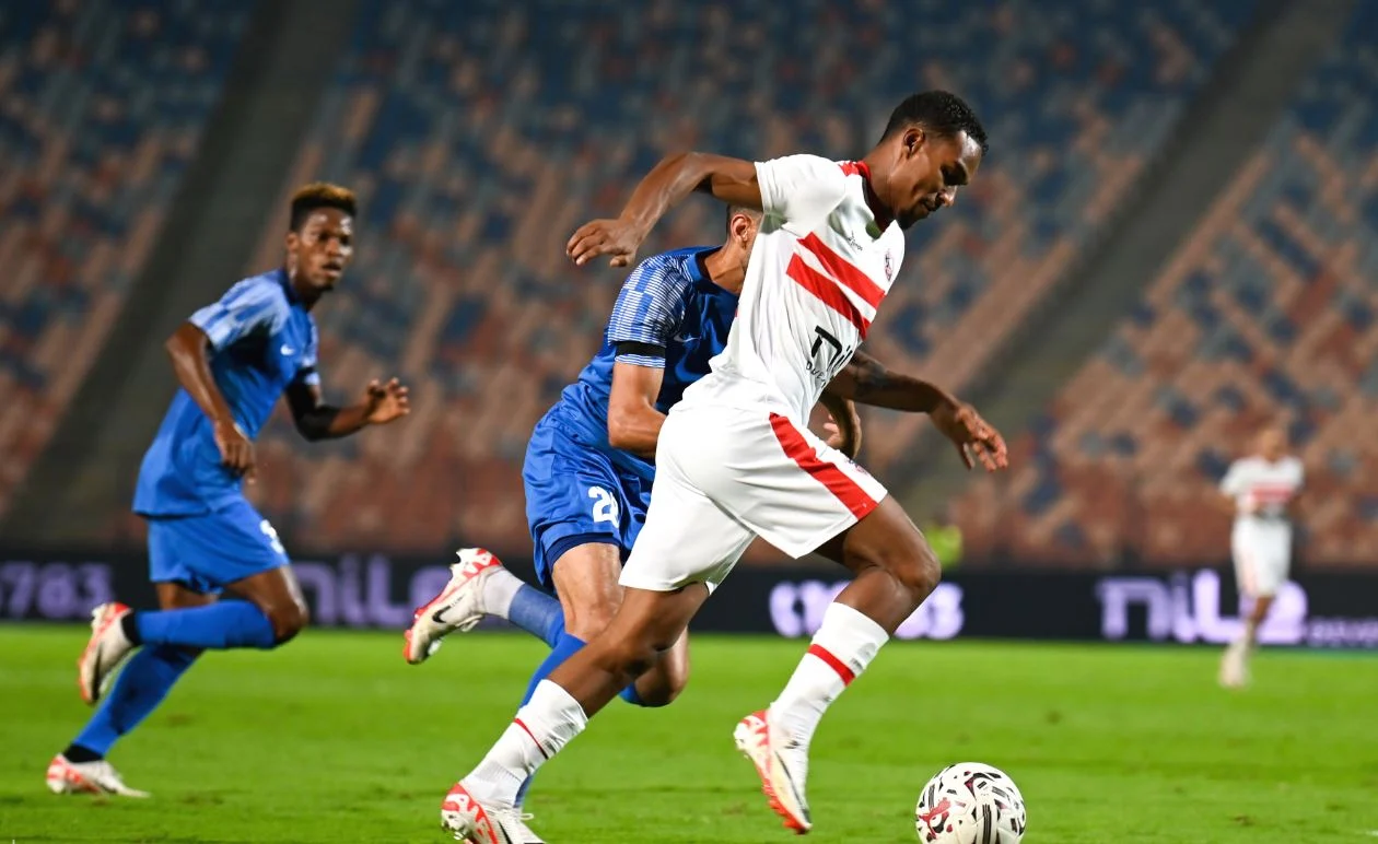 موعد مباراة الزمالك وسموحة في الدوري المصري الممتاز 2023 2024 والقنوات الناقلة 1
