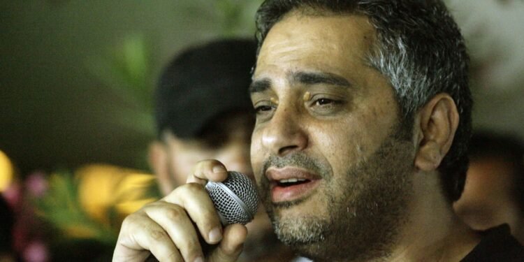 نجل فضل شاكر يكشف الحقيقة الكاملة لـ"براءة والده"!