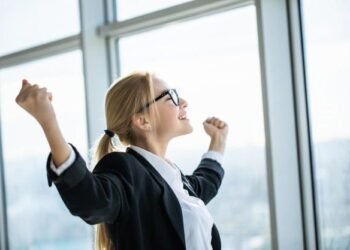 5 حيل تجعلك جذابًا للآخرين.. اكتشف سر الجاذبية الخفية!