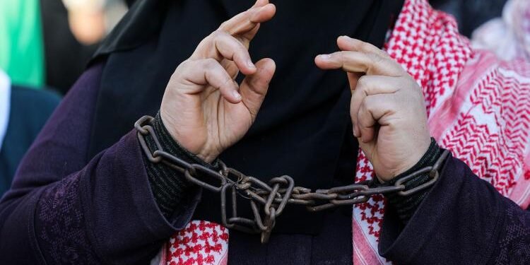 اعتقال سماح حجاوي يثير مخاوف الأسرى المحررين