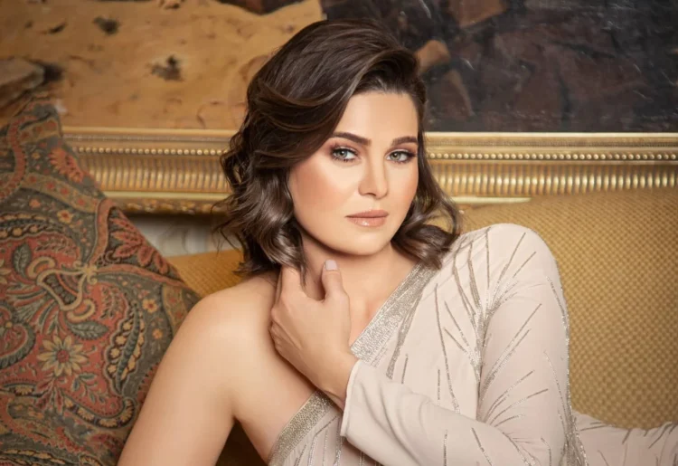 يسرا اللوزي: عانيت من الاكتئاب والأدوية قتلت مشاعري!