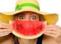فاكهة الصيف المُرطبة… تعرف على الوقت المثالي لتناول البطيخ