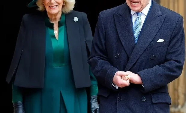 سر ارتداء العائلة المالكة للون الأخضر في عيد الفصح