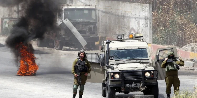 تحديات السلطة الفلسطينية في الضفة الغربية