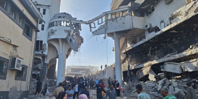 طي صفحة الحرب في يد حماس