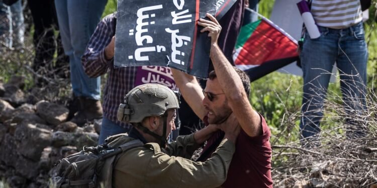 خطورة الاستيطان في الضفة.. وجهود السلطة لمواجهته