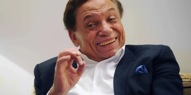 حقيقة وفاة الزعيم عادل إمام.. نجله يكشف التفاصيل!