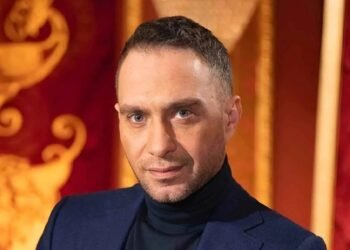 حسام حبيب يعلن ارتباطه رسميًا.. من هي؟