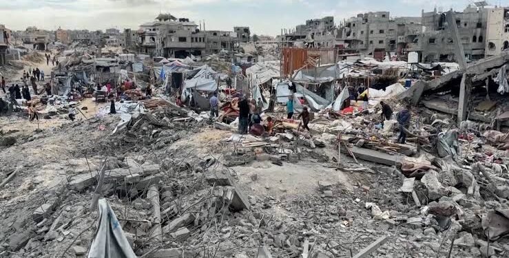 إسرائيل تجدد قصف مخيمات للنازحين من غزة