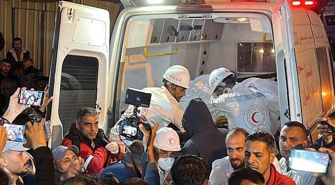 إسرائيل تقتل مسعفين وعمال إغاثة بوحشية.. والأمم المحددة تطالب بتحقيق عاجل