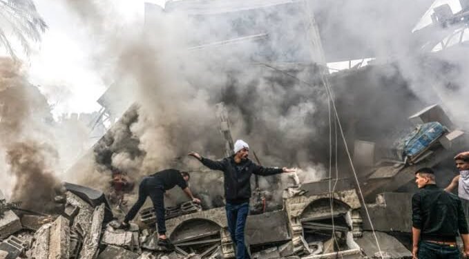 كابوس جديد.. قنبلة من بين 10 في غزة لم تنفجر