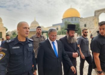 بن غفير يقتحم الاقصى