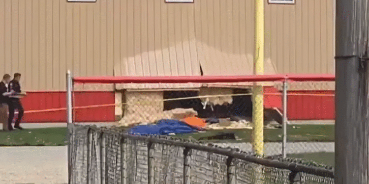 مأساة في إلينوي بأمريكا.. سيارة تدهس أطفالاً وتقتل أربعة!