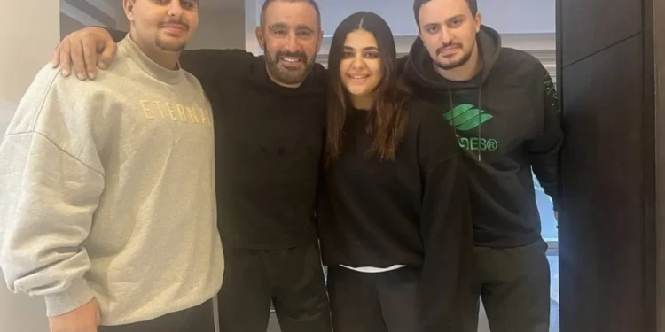 أول رد لنجل أحمد السقا على طلاق والديه