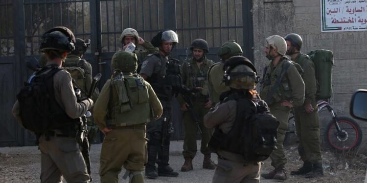 ضرب الروح المعنوية لجيل كامل.. هدف الاحتلال من اقتحام المدارس