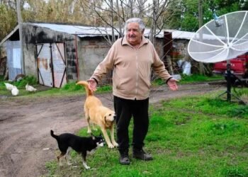 وفاة خوسيه موخيكا أفقر رئيس في العالم