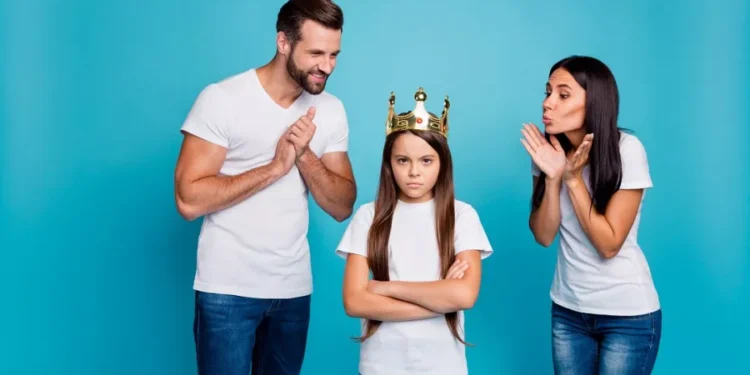 أخطاء في التربية.. 6 أشياء بسيطة تبعدك عن أولادك