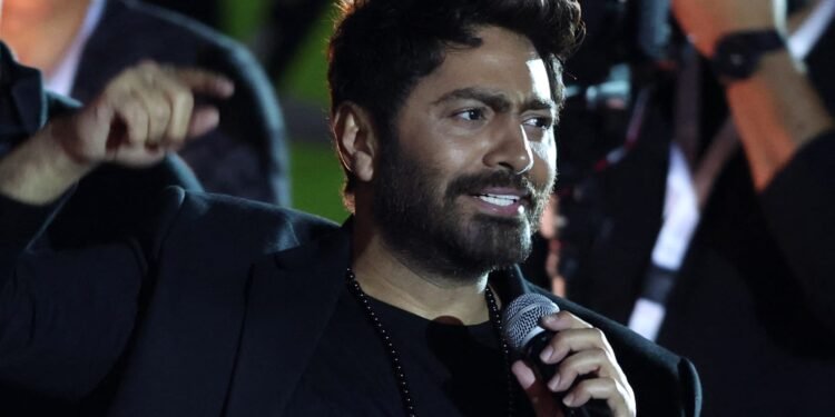 عملية نصب كبرى باسم تامر حسني!