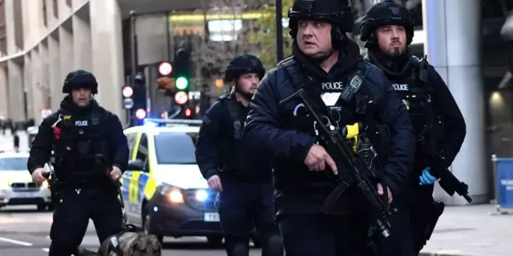 بريطانيا تعتقل 5 أشخاص.. بينهم 4 إيرانيين!