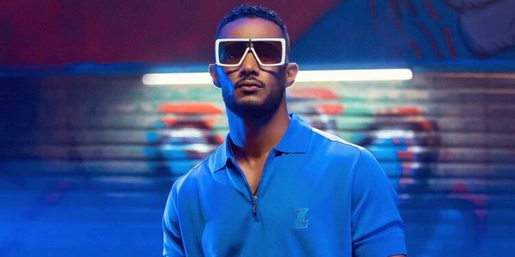 محمد رمضان يدافع: ابني ضحية!