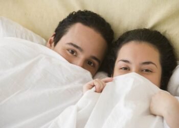 منها الخصوبة والصحة الجنسية.. فيتامين يلعب دورًا هامًا للجسم
