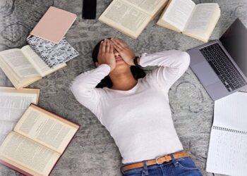 نصائح لمراجعة ليلة الامتحان بفاعلية