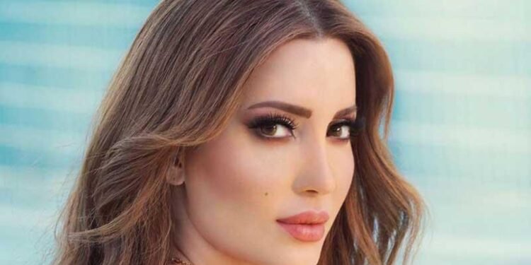 زوج نسرين طافش.. صور مفاجئة من الفنانة على البحر