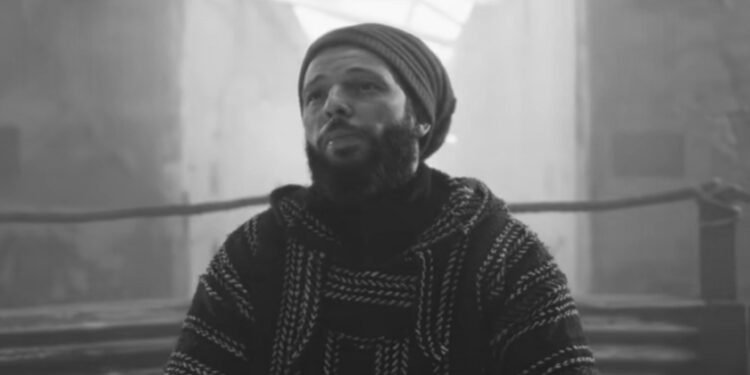 وفاة كافون: تونس تودّع صوتًا تحدى المرض وألهب قلوب الجماهير