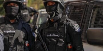 سهم حماس.. حين يتحول الحامي إلى جلاد!