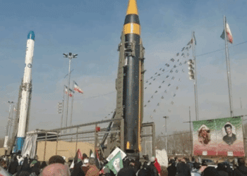إيران تكشف مفاجأة.. وتحذر أمريكا من رد قوي!