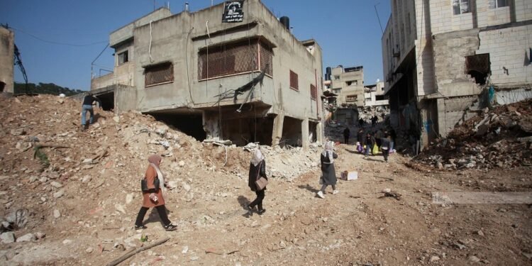 مخيم نور شمس تحت الحصار والهدم