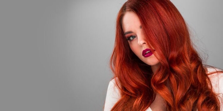 أجمل صبغات الشعر بالأحمر لإطلالة صيفية لا تُنسى!