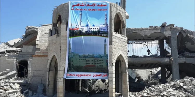 دور العبادة.. مقدسات تحت نيران الاحتلال الإسرائيلي