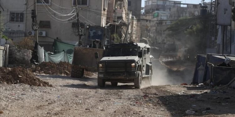 اجتياحات واعتقالات وحرائق المستوطنين تعمّق المأساة في الضفة