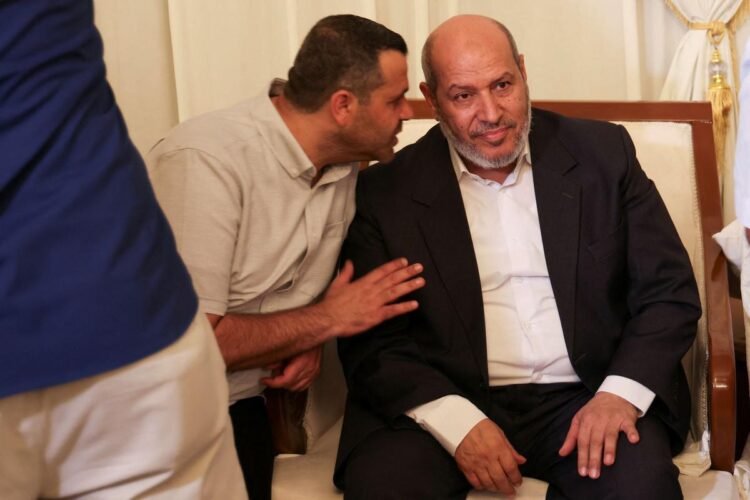 الحية