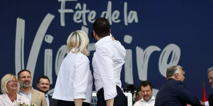 قيادات أوروبية يمينية تنتقد سياسات الاتحاد الأوروبي في تجمع جنوبي فرنسا