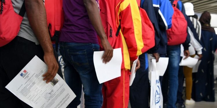 الهجرة الإفريقية إلى أوروبا: حواجز غير مرئية وإرث استعماري مستمر