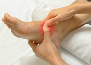 متلازمة تململ الساقين.. حل رخيص ينهي معاناتك