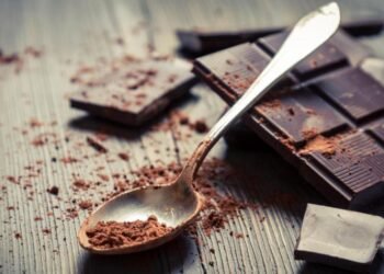 الشوكولاتة الداكنة.. فوائد مدهشة ستغير حياتك