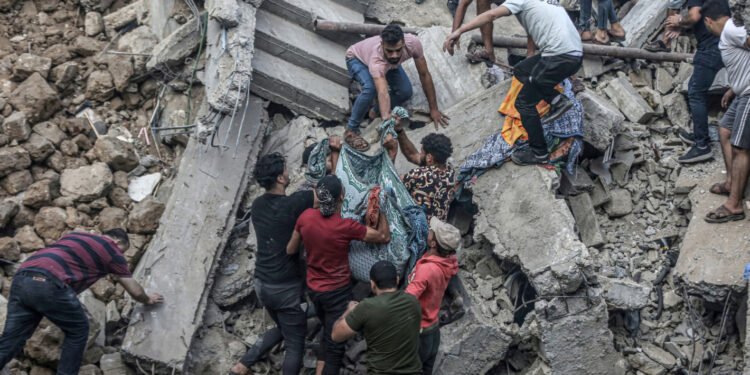 المدنيون هدف مباشر في غزة.. قراءة في تصعيد الاحتلال ضد نقاط توزيع الإغاثة