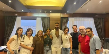 مسلسل 220 يوم.. قصة حب لـ صبا مبارك وكريم فهمي