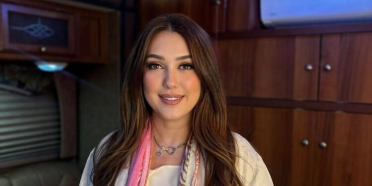 كندة علوش.. ابن النصابة يشعل محركات البحث!