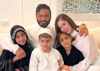 بسمة بوسيل تطلب الدعاء لابن تامر حسني!